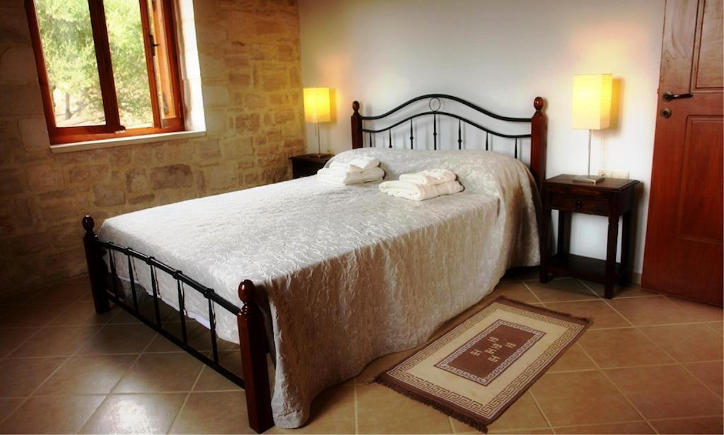 Villa Talea Exandis Room photo